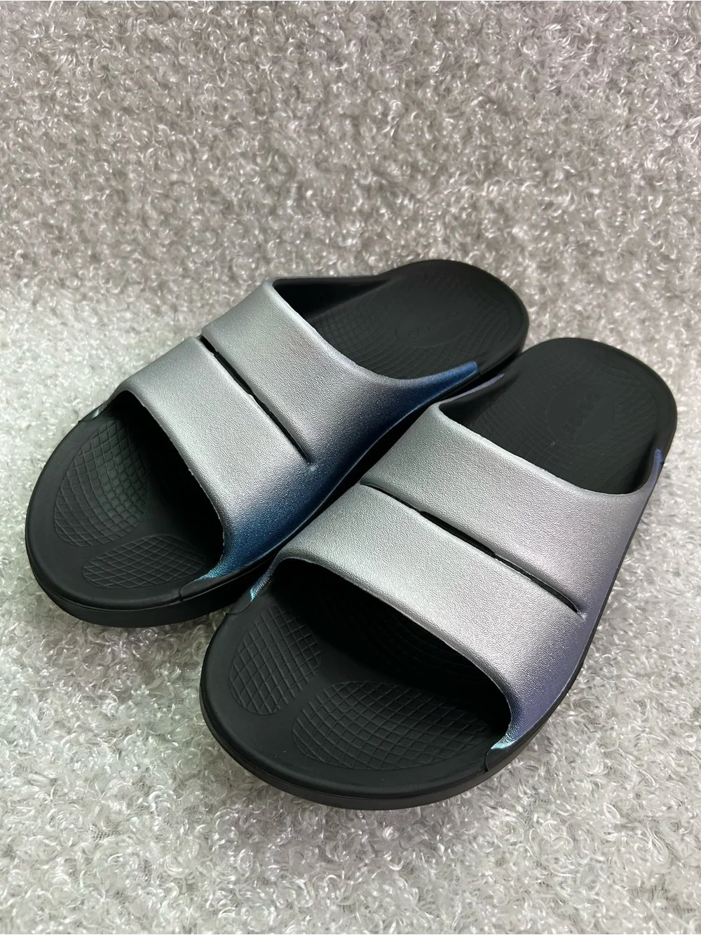 OOFOS Womens Luxe Slide Sandals
